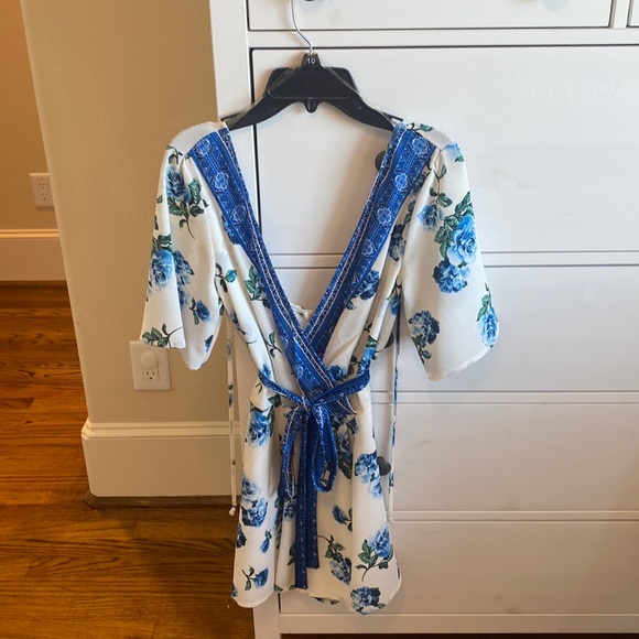 White and blue dress from Altard State - Picture 1 of 1